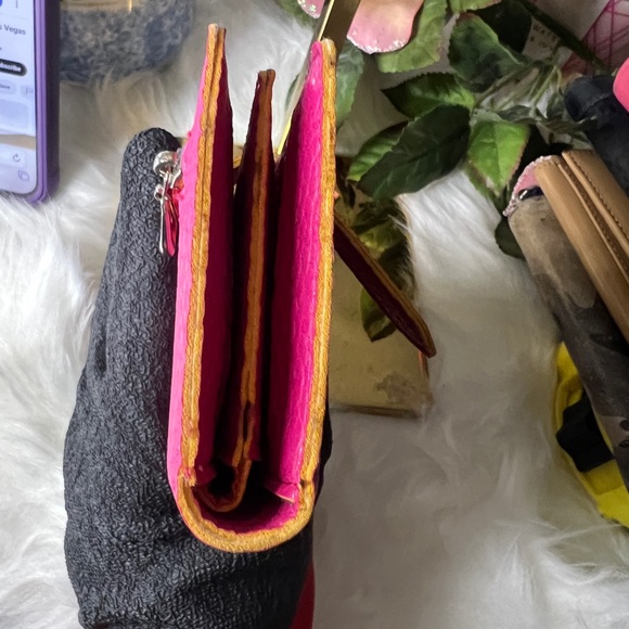 Fashion Wallet with H - Picture 9 of 9